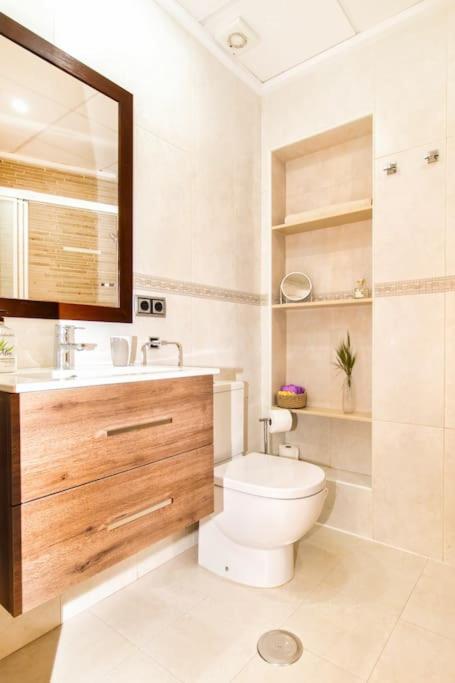 Mercantil - Apartments Ла-Віла-Джойоза Екстер'єр фото